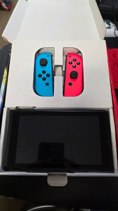 Nintendo Switch with Blue and Red Joy-con [Version 2]